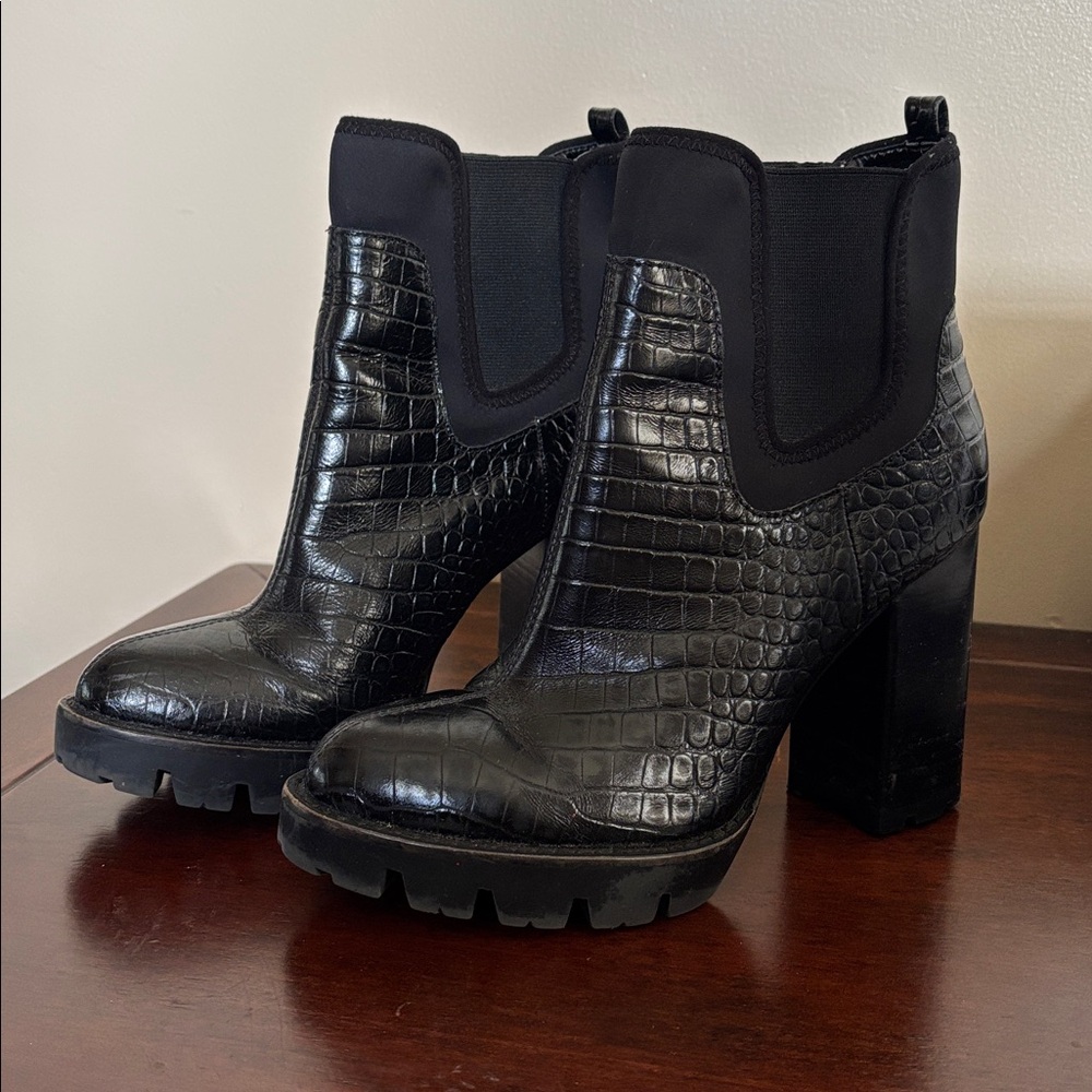 Charles David Black Croc-Embossed Chunky Heel Chelsea Boots
